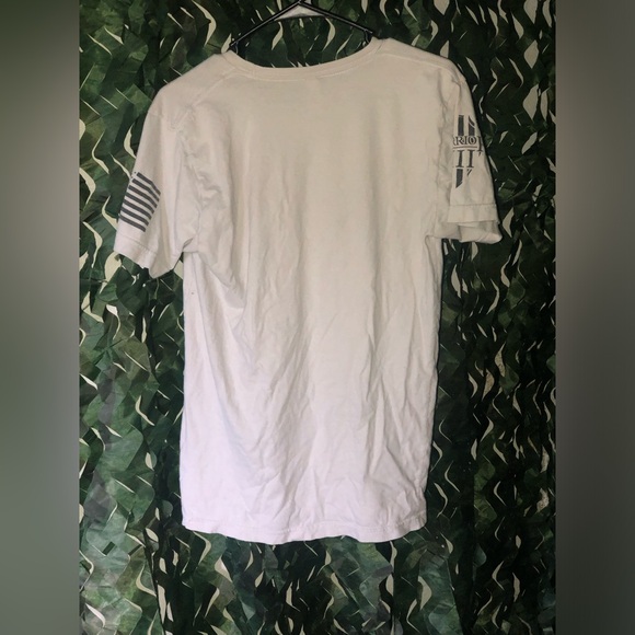American Apparel Beige Tee with Yellow Sun Graphic - Picture 2 of 3